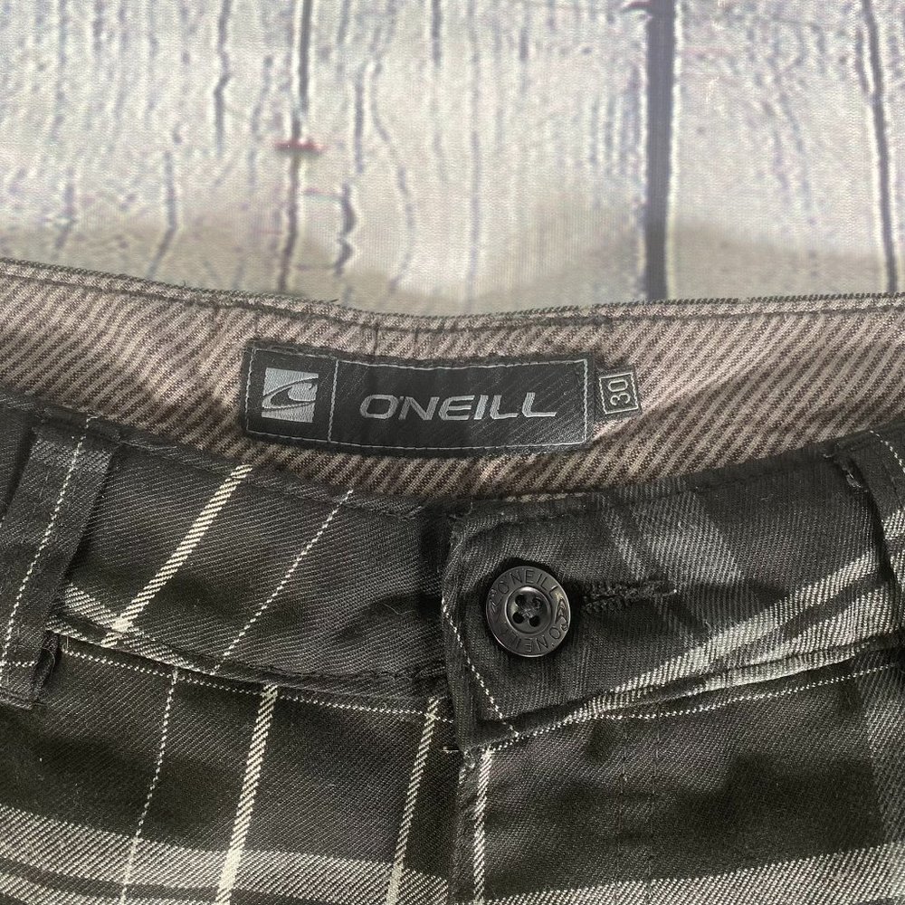 O'Neill Plaid Flat Front Bermuda Shorts Black - Picture 3 of 6